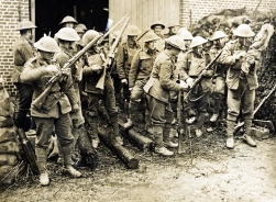 G289 Daylight raiding party, France, 1918