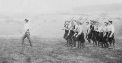 G195 Sgt Smith and 1 Section, 14th Btn, Northumberland Fusilers, May 1915