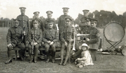 G211 Royal Artillery212 Royal Artillery bandsmen and girl