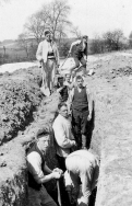 G210 14th Battalion, Northumberland Fusiliers, Halton Camp, 1915, trenching